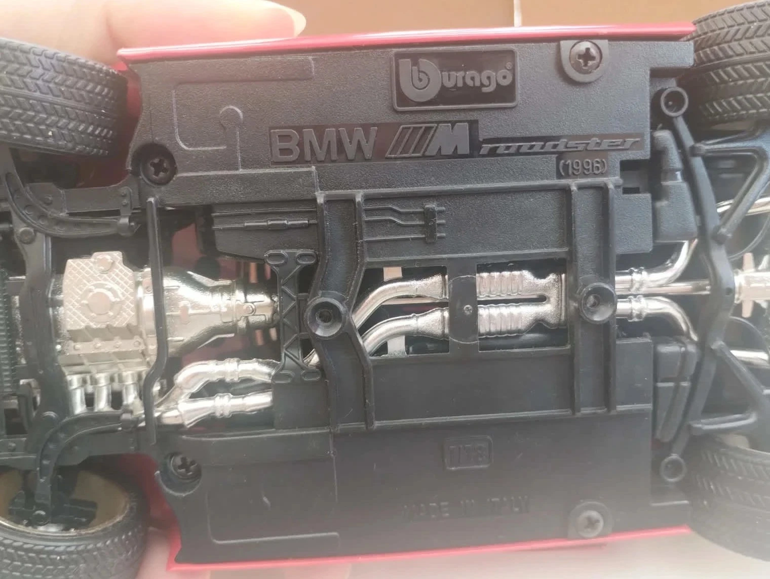 Lote de 2 carros de coleção, Ferrari e BMW, modelo 1/18 – photo 9